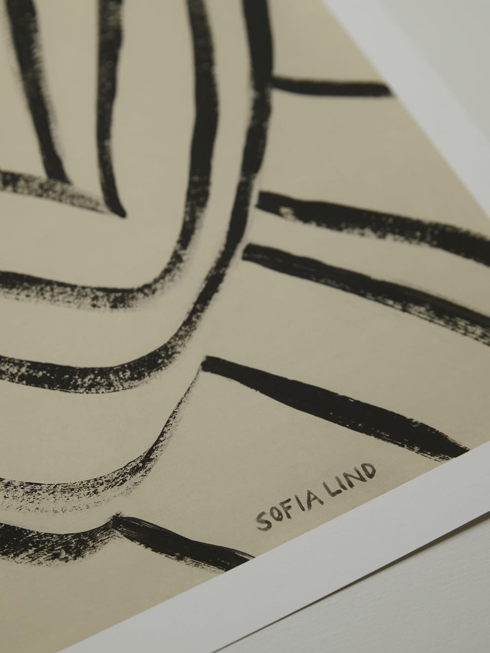 Sofia_Lind_Waiting_Close_Up_Low_Res