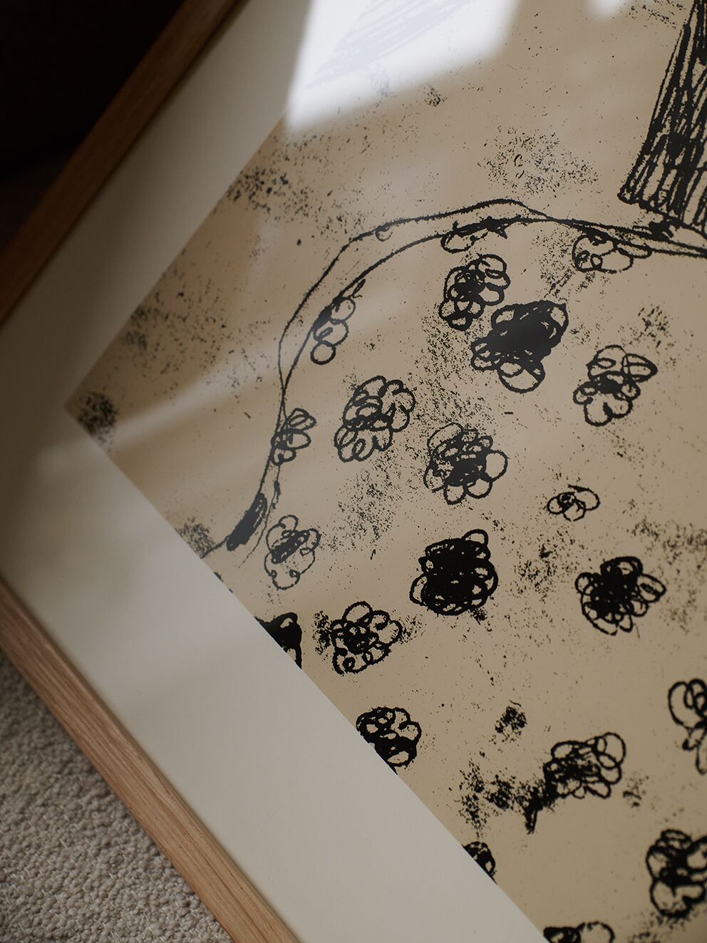 Rosie_McGuinness_Leaning_Woman_Close_Up_Low_Res