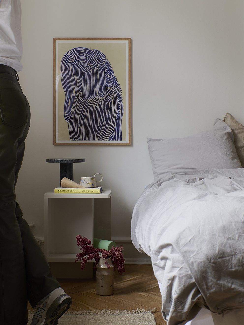 Rebecca_Hein_Deep_Blue_Lifestyle_02_Low_Res