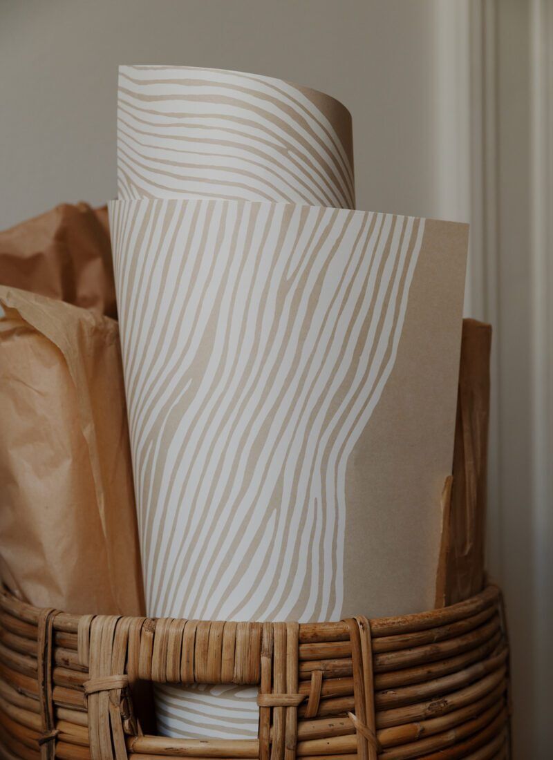 Rebecca_Hein_Line_No.09_Close_up_Low_Res-800x1100