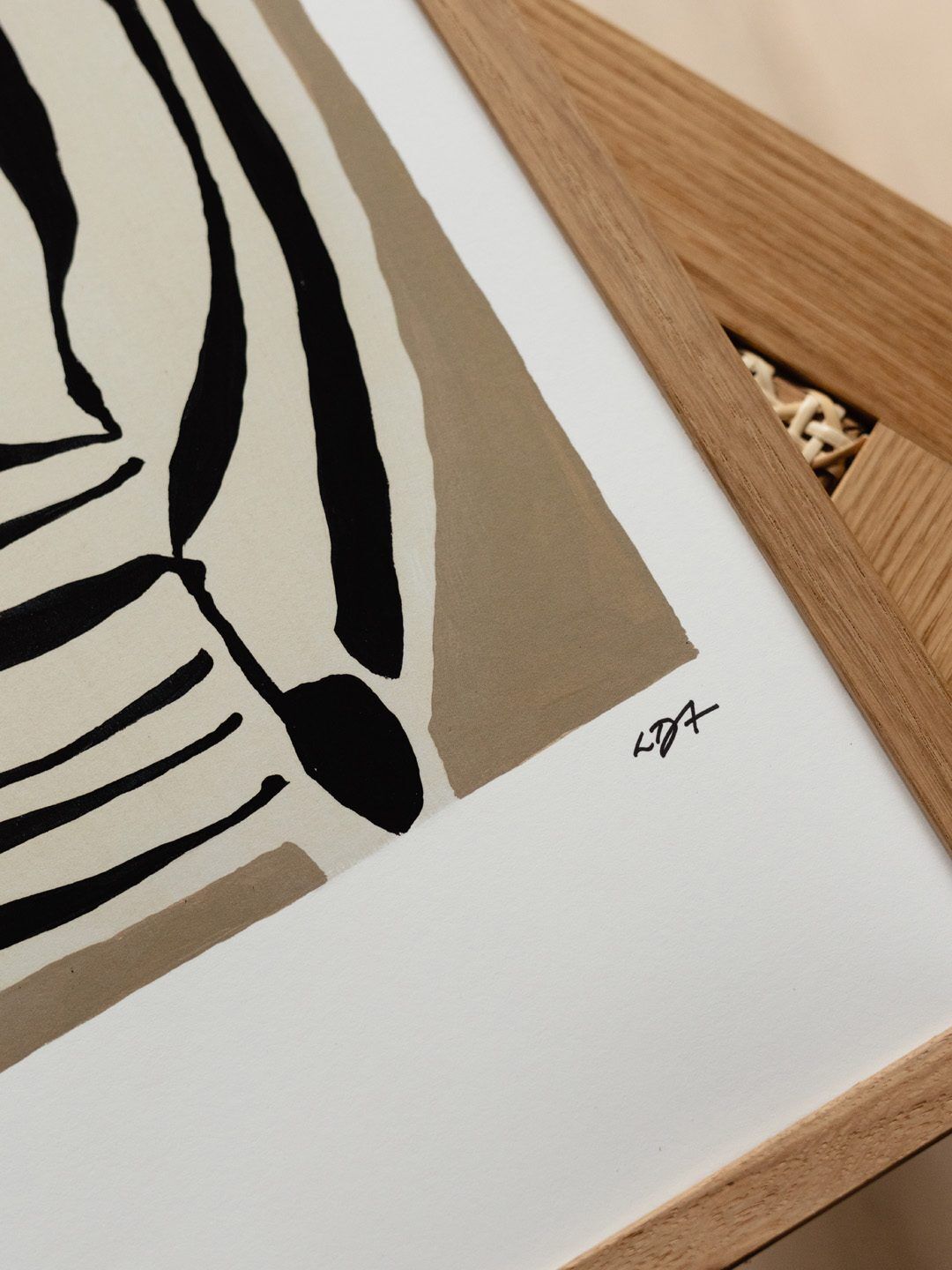 Leise_Dich_Abrahamsen_Layered_Close_Up_Low_Res