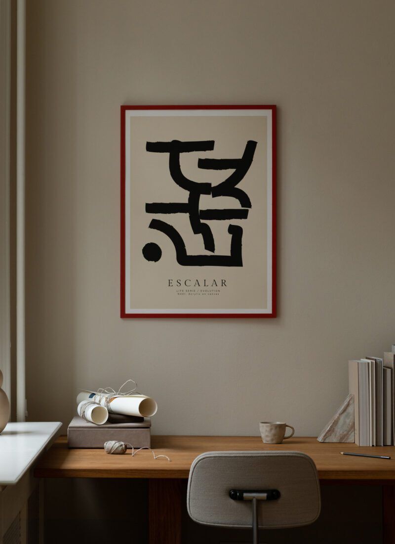 Lucrecia_Rey_Caro_Escalar_Lifestyle_Low_Res-800x1100