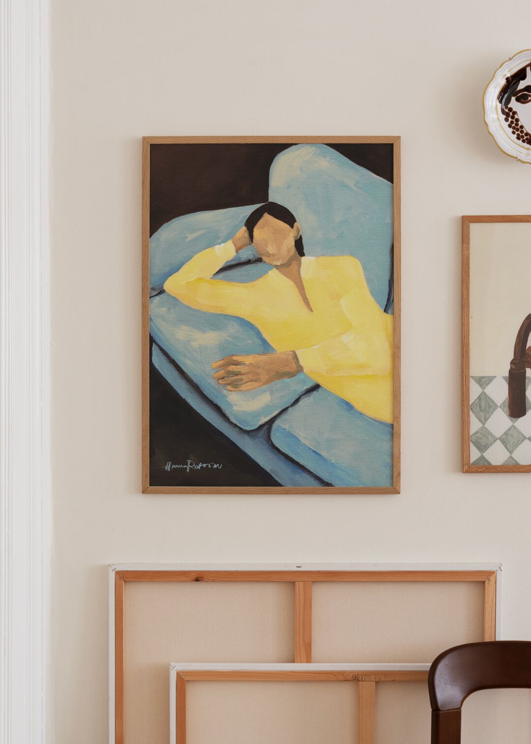 Hanna_Peterson_Blue_Sofa_Lifestyle_Low_Res