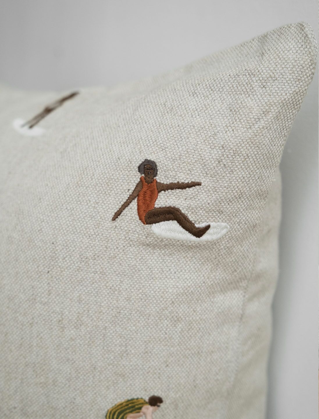 cushion_surfers3-1097x1440